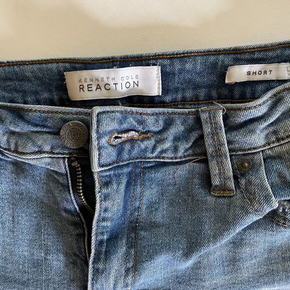 Jean short with zipper - Picture 6 of 9